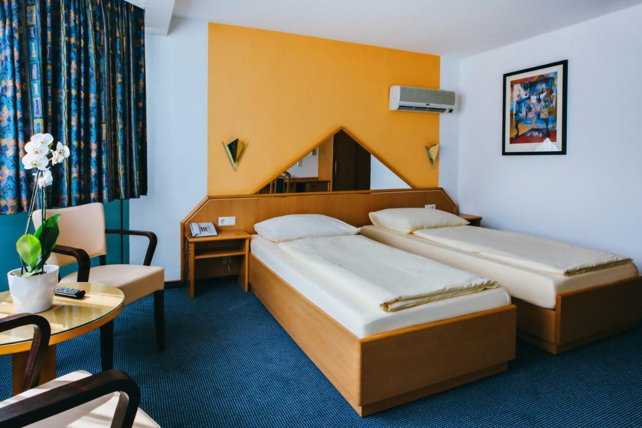 Hotel Central Weil am Rhein Exterior photo